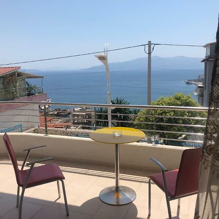 Xhulio Apartments Саранде Екстериор снимка