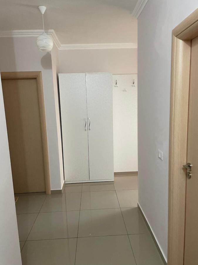 Xhulio Apartments Саранде Екстериор снимка