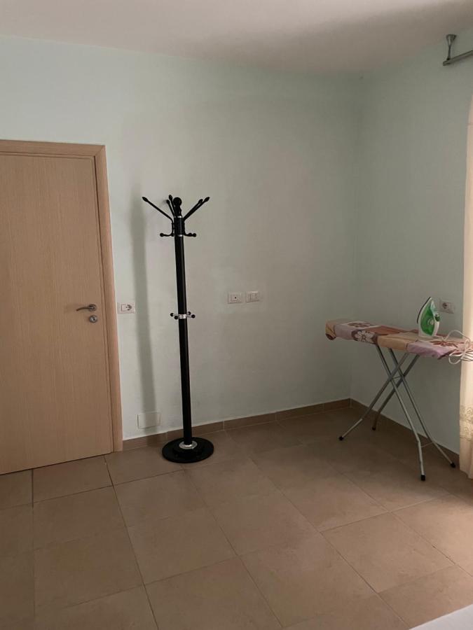Xhulio Apartments Саранде Екстериор снимка