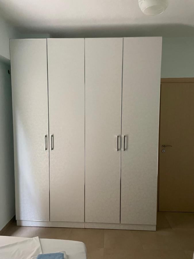 Xhulio Apartments Саранде Екстериор снимка