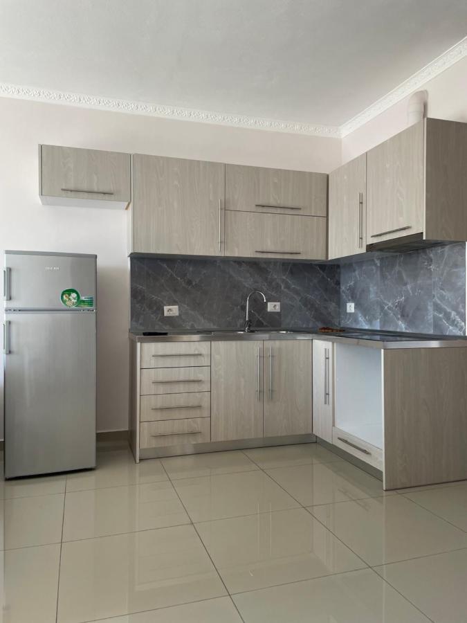 Xhulio Apartments Саранде Екстериор снимка